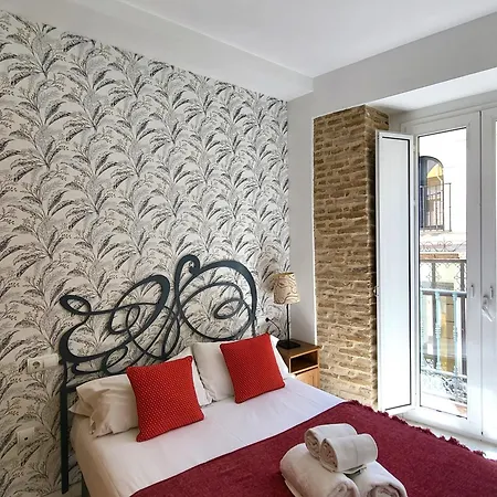 Reservaloen Mariano De Cavia Sevilla